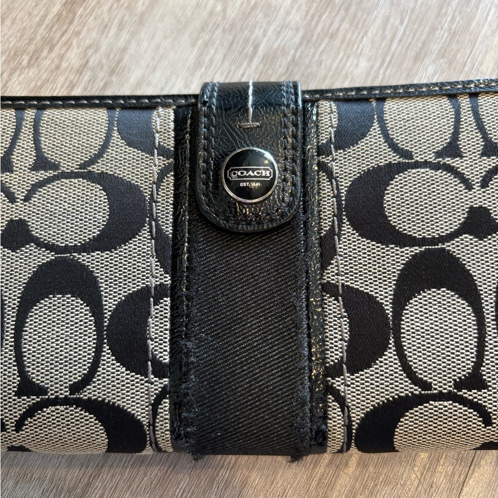 Coach Wallet - Picture 2 of 10